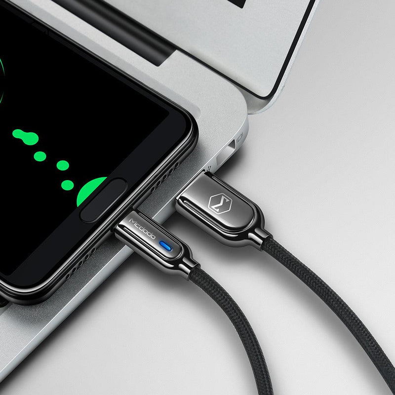 Mcdodo CA-6190 USB C to USB A cable for syncing and fast charging, LED indicator, charging stops automatically when charging is complete, black, 1m